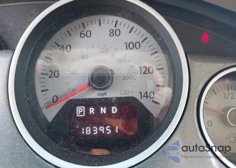 2010 Volkswagen Routan Se z USA, uszkodzony, nr VIN 2V4RW3D19AR348273